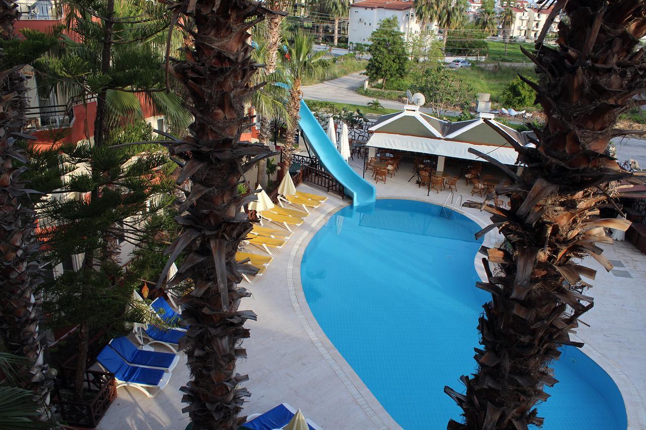 Semoris Hotel Side Luaran gambar