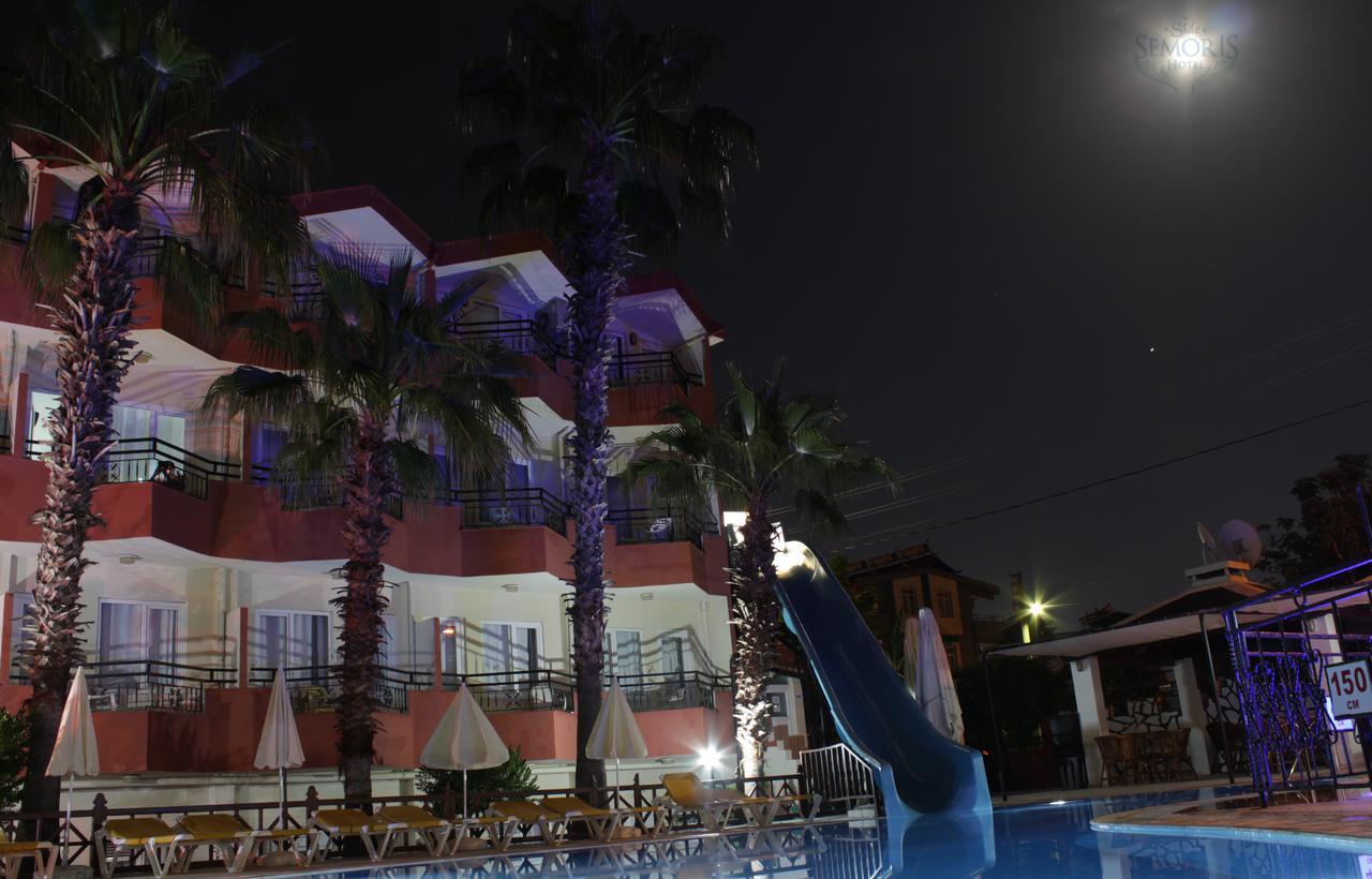 Semoris Hotel Side Luaran gambar