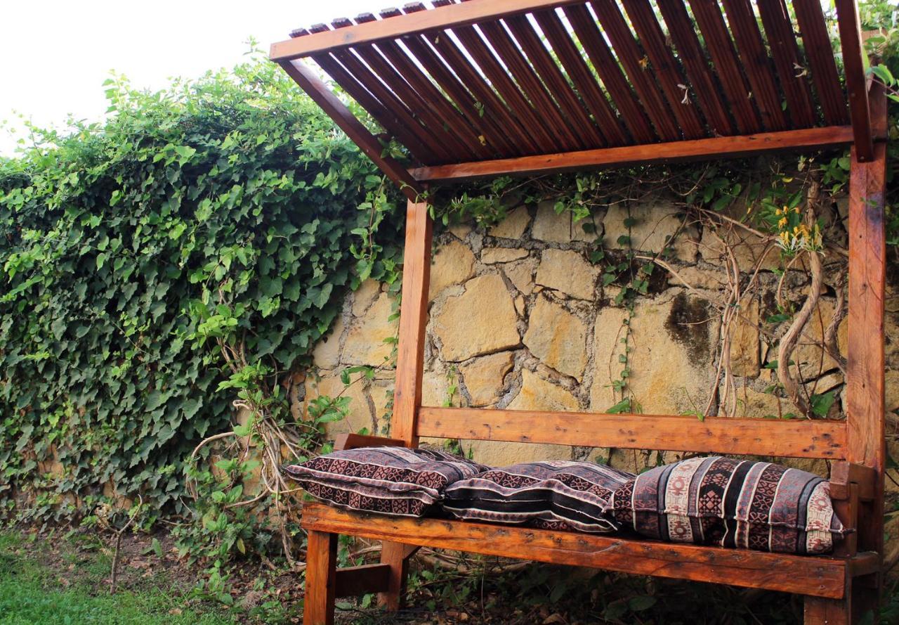 Semoris Hotel Side Luaran gambar